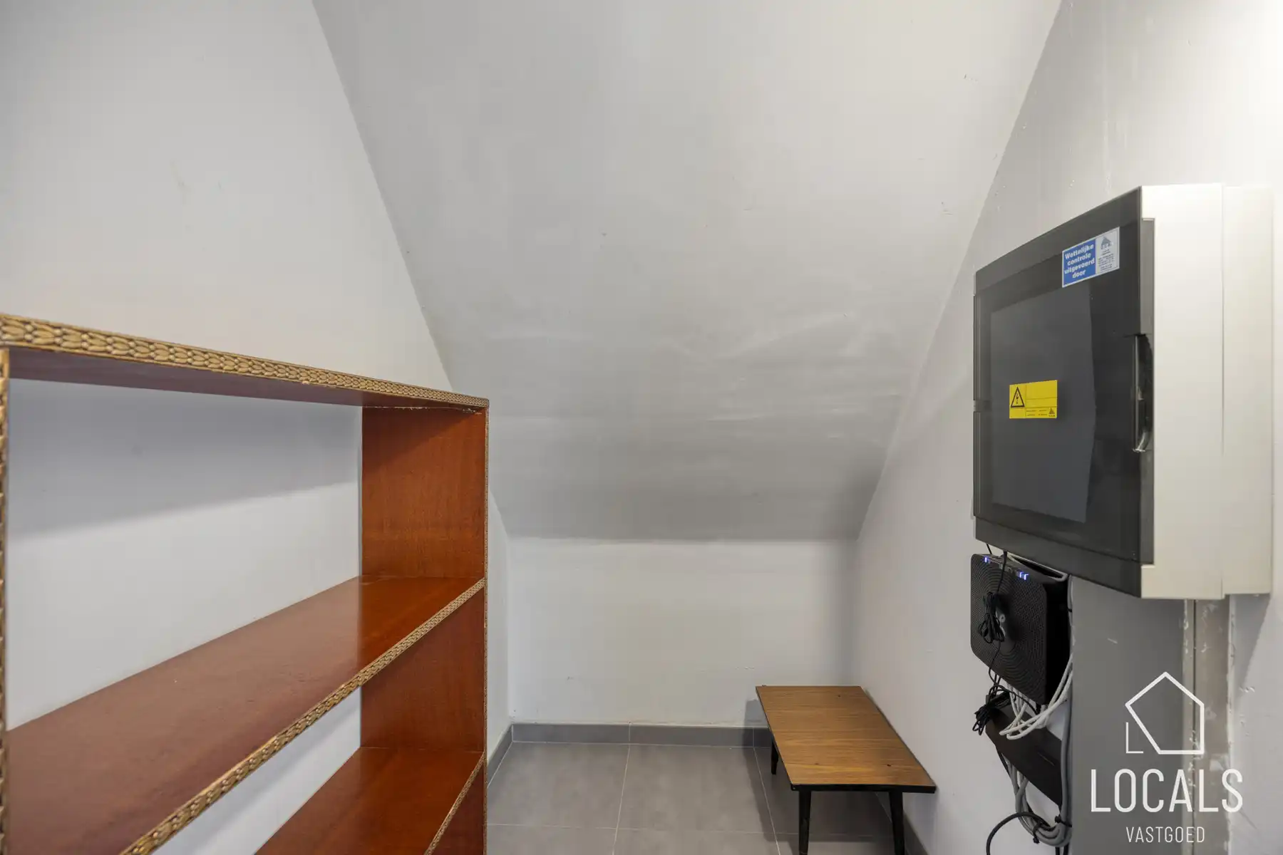 Bemeubeld 2-slaapkamer penthouse + staanplaats op -1, Ninove foto 18