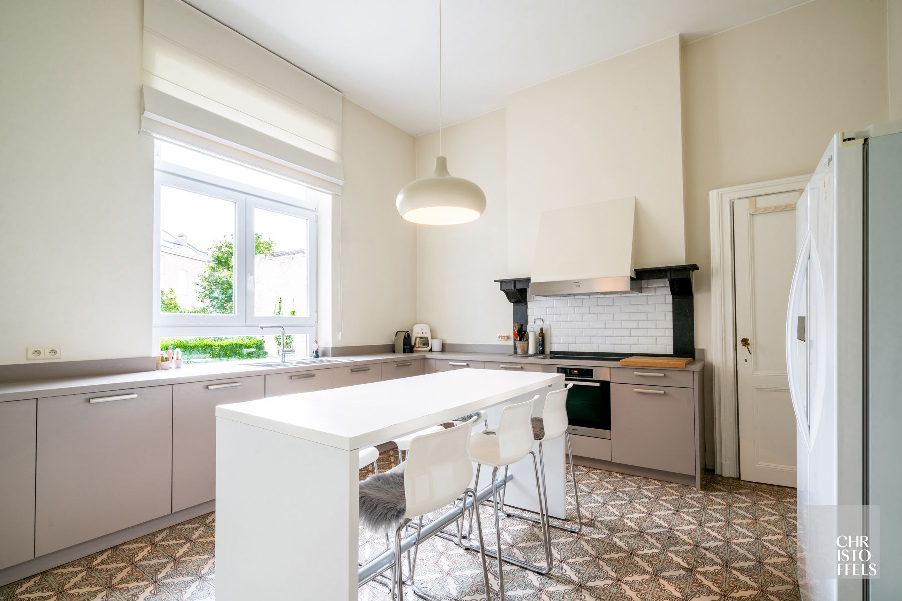 Herenhuis (535m²) met 6 slaapkamers op 19km van Maastricht! foto 5