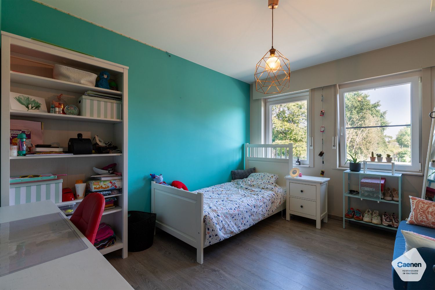 STIJLVOLLE HALF-OPEN WONING MET 5 SLAAPKAMERS en EEN PRACHTIGE TUIN OP EEN PERCEEL VAN 918 m² foto 13