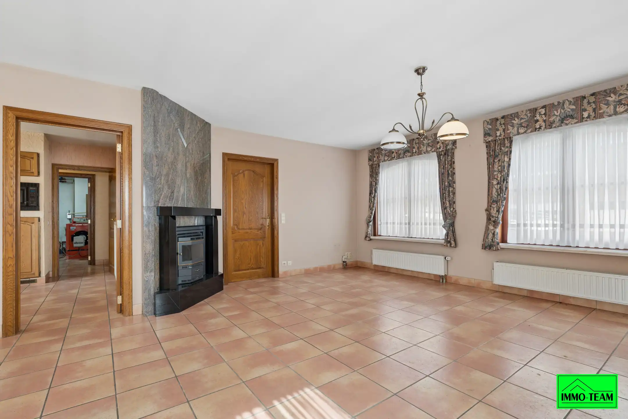 Gezellige 3-gevelwoning nabij dorpskern Iddergem foto 4