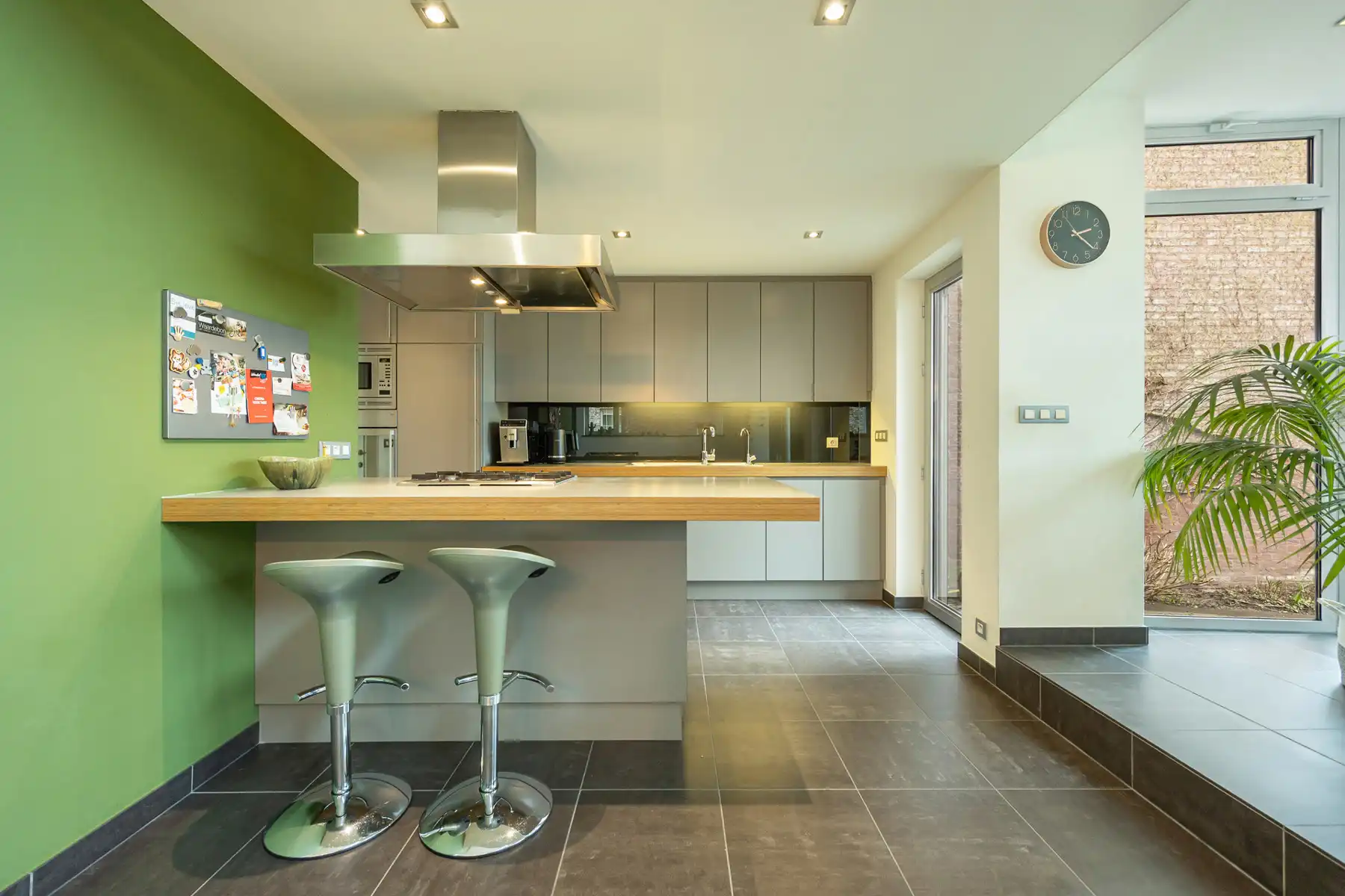 Ruime gezinswoning met tuin in een doodlopende straat. foto 6