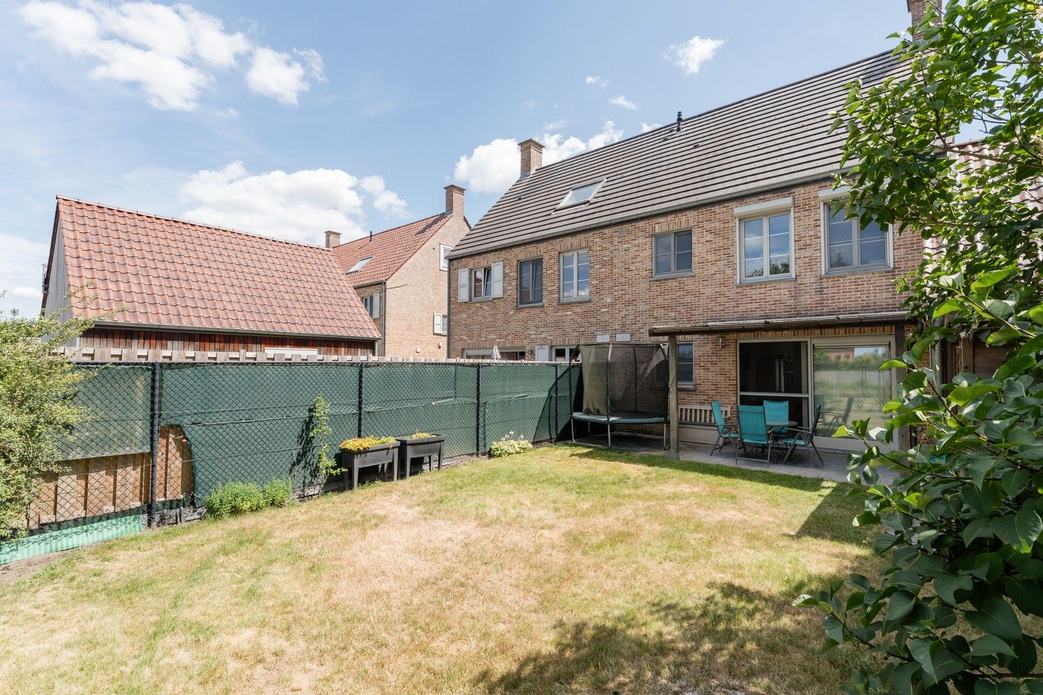 Ruime gezinswoning met tuin, garage en 3 slaapkamers foto 31