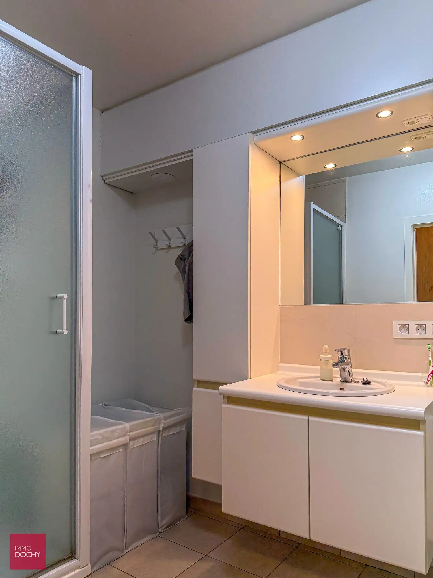 Heel verzorgd gelijkvloers appartement met tuintje en garage | Rijksweg foto 6