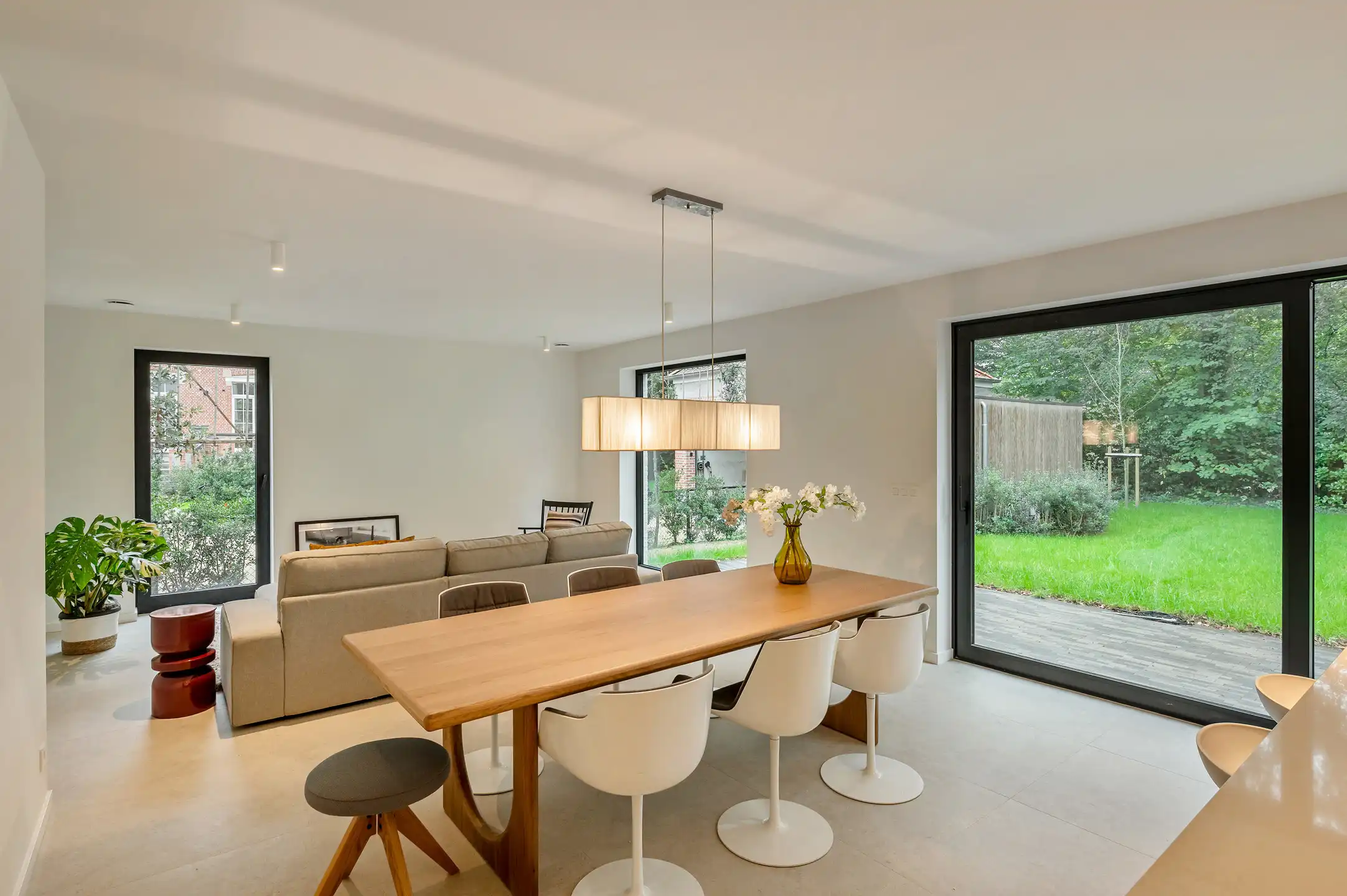Vrijstaande nieuwbouwwoning op ca. 538 m² grond foto 3