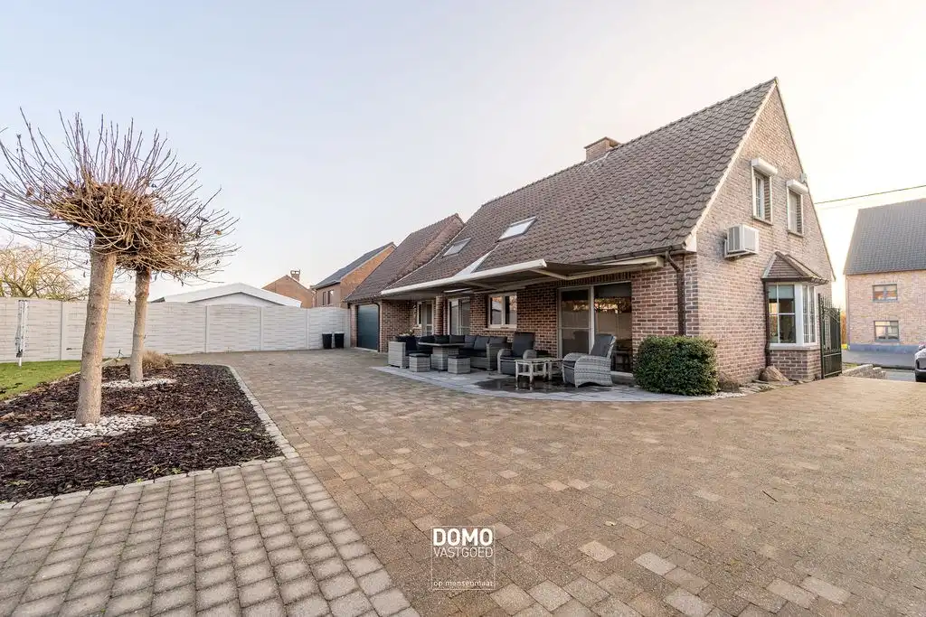 WARME GEZINSWONING VAN 262 M² MET PRACHTIGE TUIN IN HARTJE KORTESSEM  foto 25