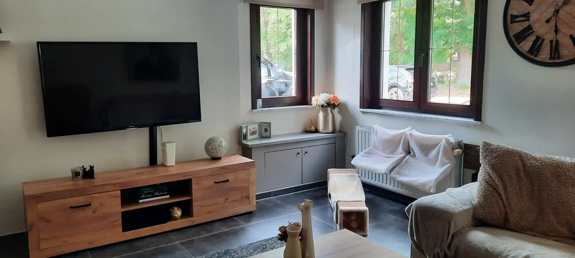 Verzorgde gezinswoning met 3 slaapkamers te huur in Neeroeteren foto 6