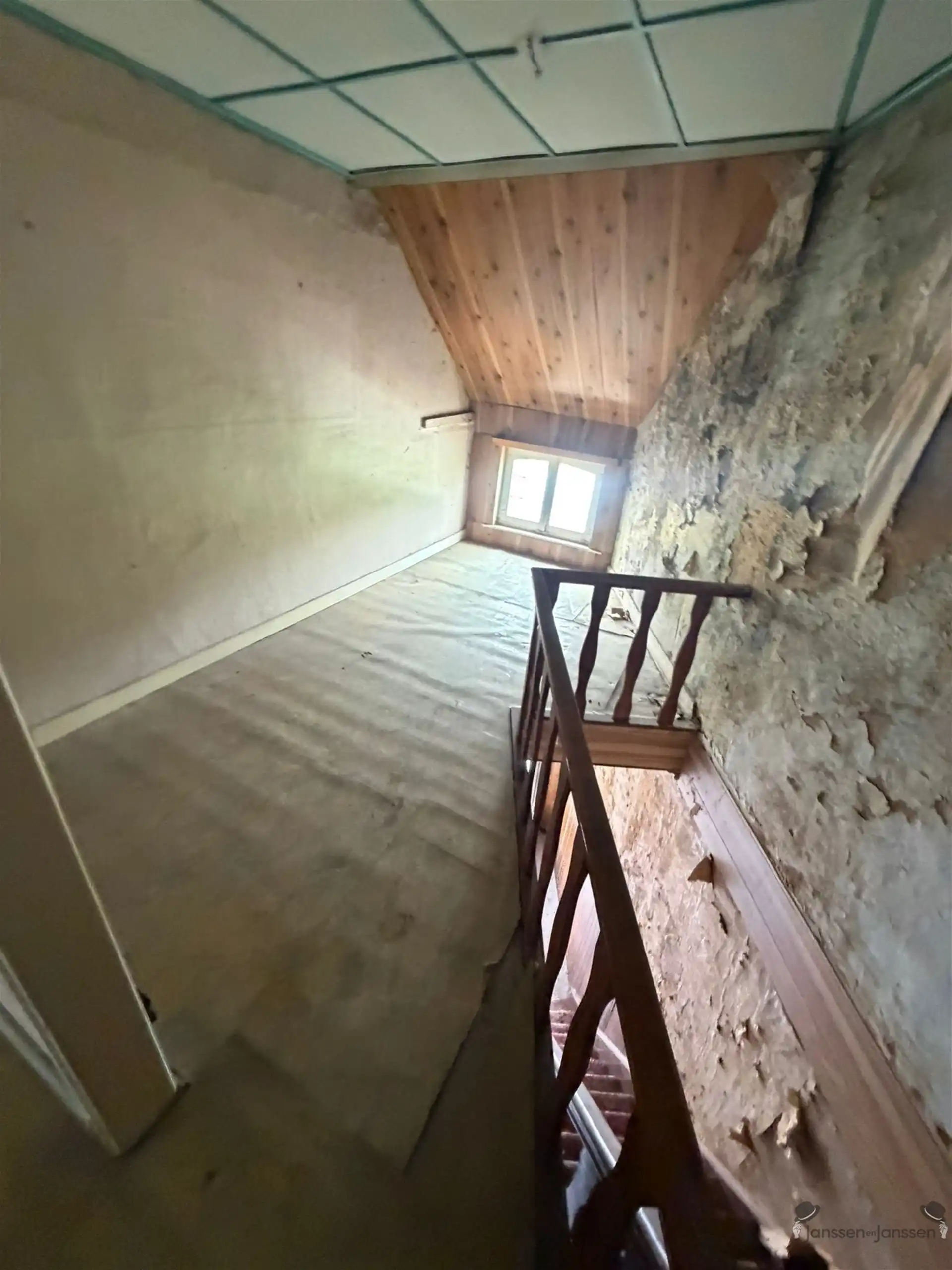 Te slopen of te renoveren woning met achterweg foto 7