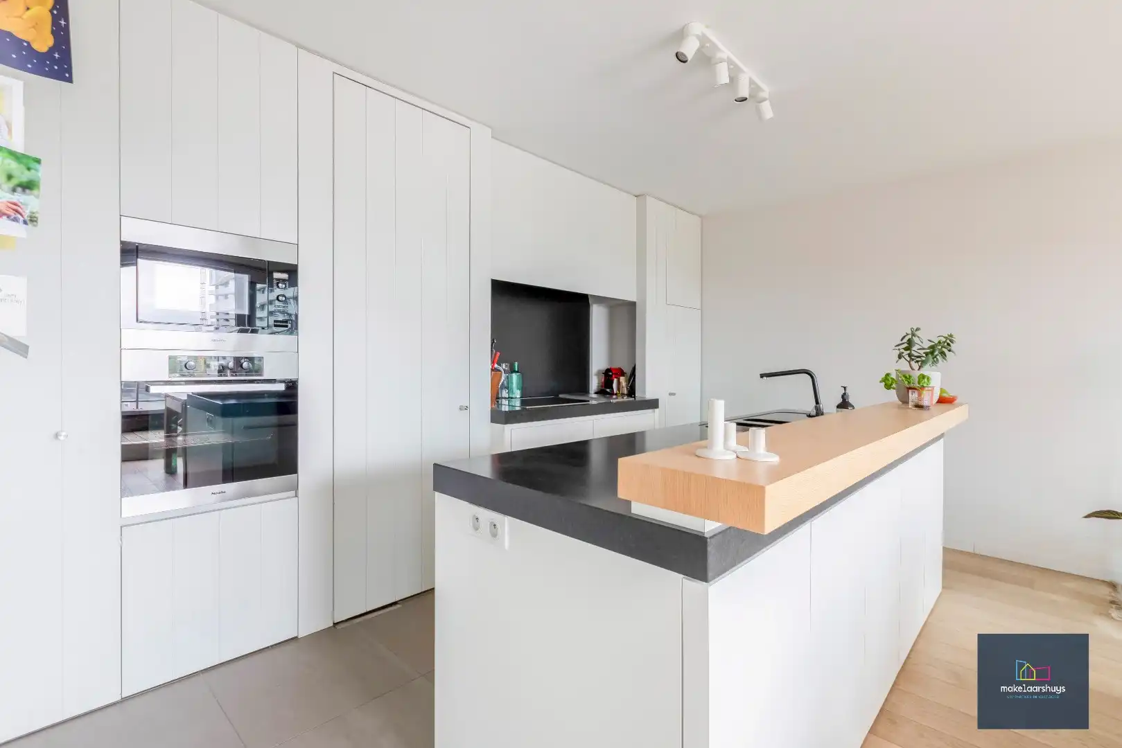 Schitterend dakapp. met 2-slp. terras en garage  foto 9