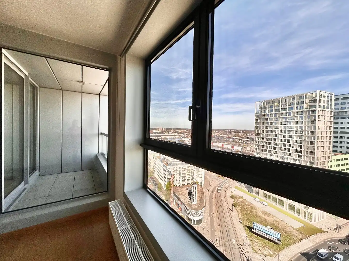 1 slpk appartement met terras op de 16de verdieping foto 2