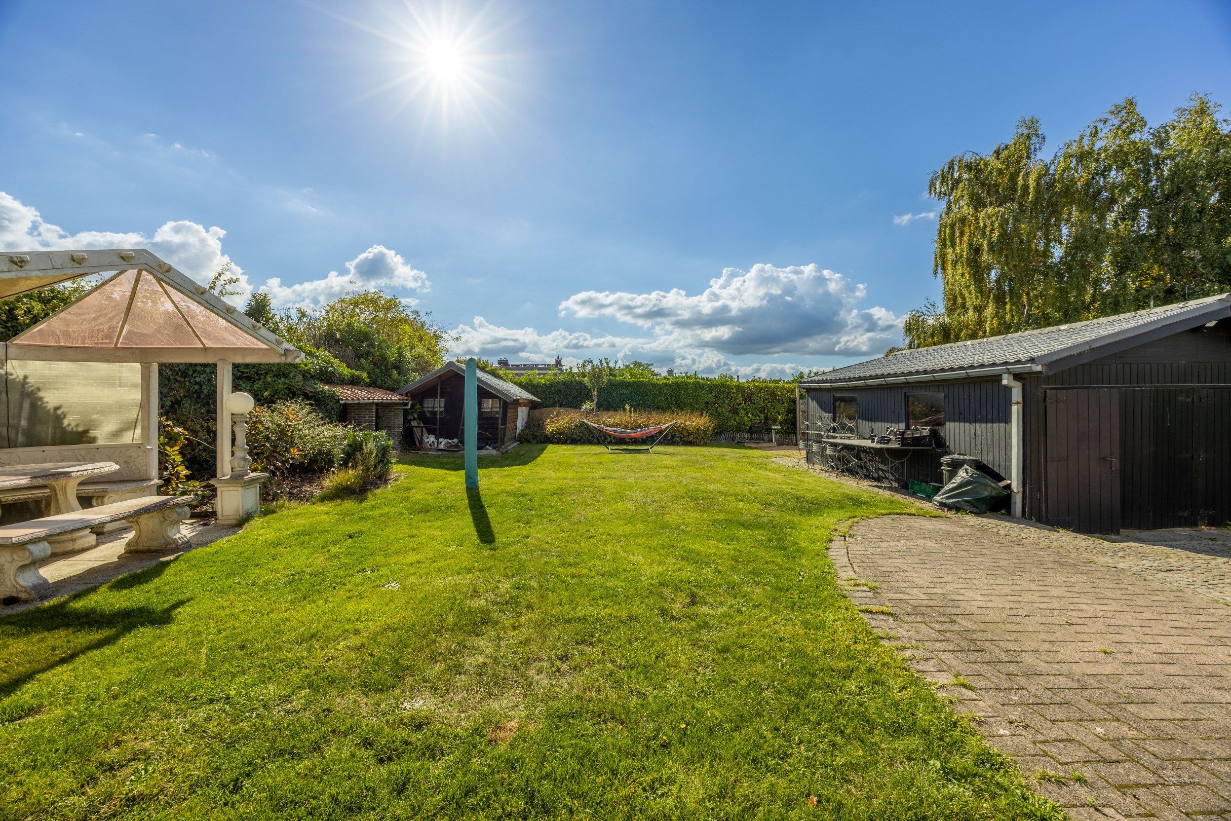 GELIJKVLOERSE WONING OP 810 M² foto 13