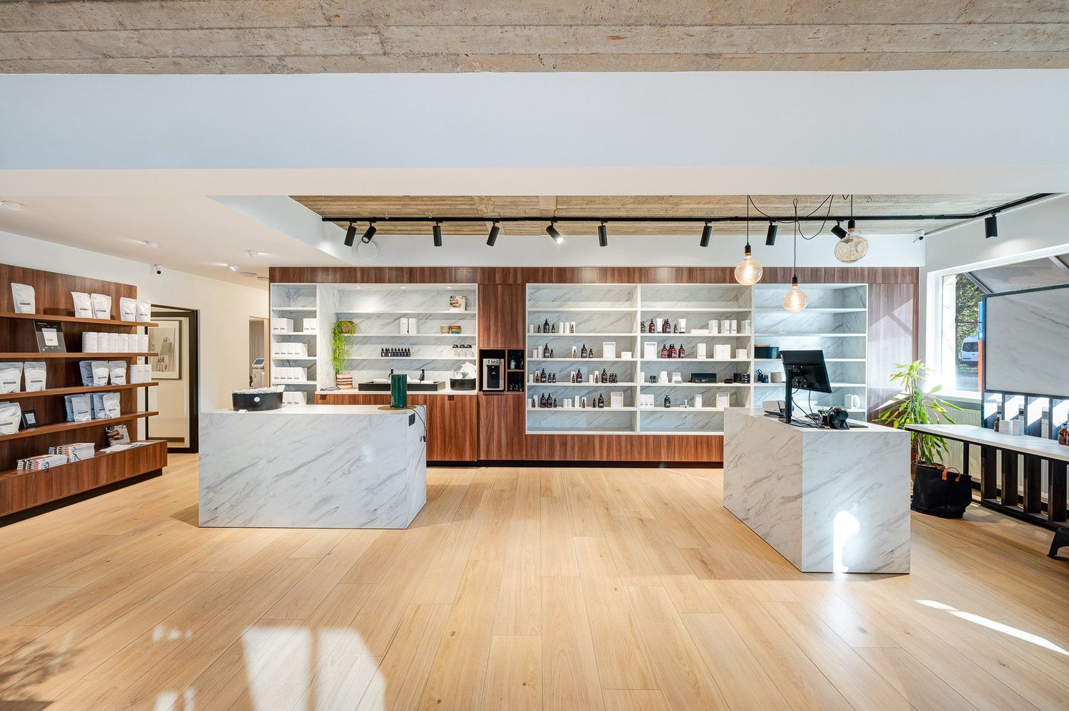 Handelsruimte op toplocatie in Heist - 185 m2 foto 11