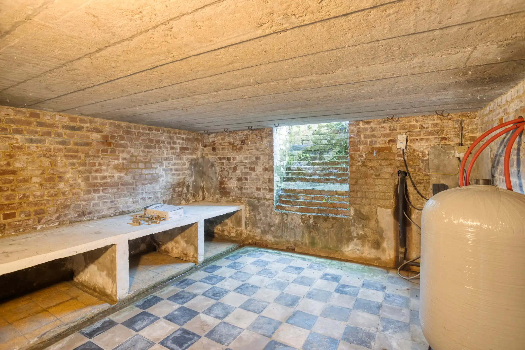 Te renoveren woning op een uniek perceel van 26are foto 19