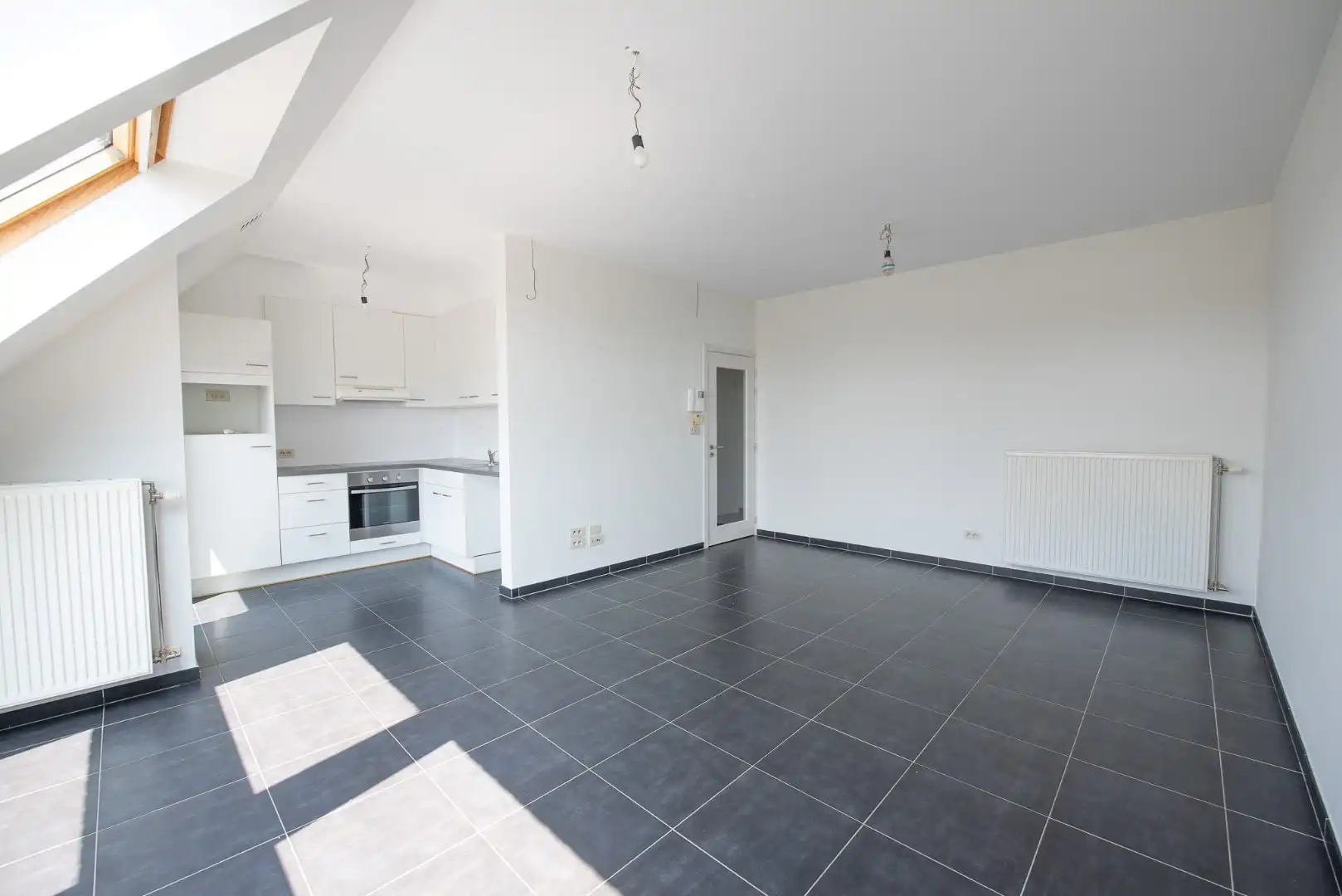 Centraal gelegen dakappartement te Zulte! foto 2