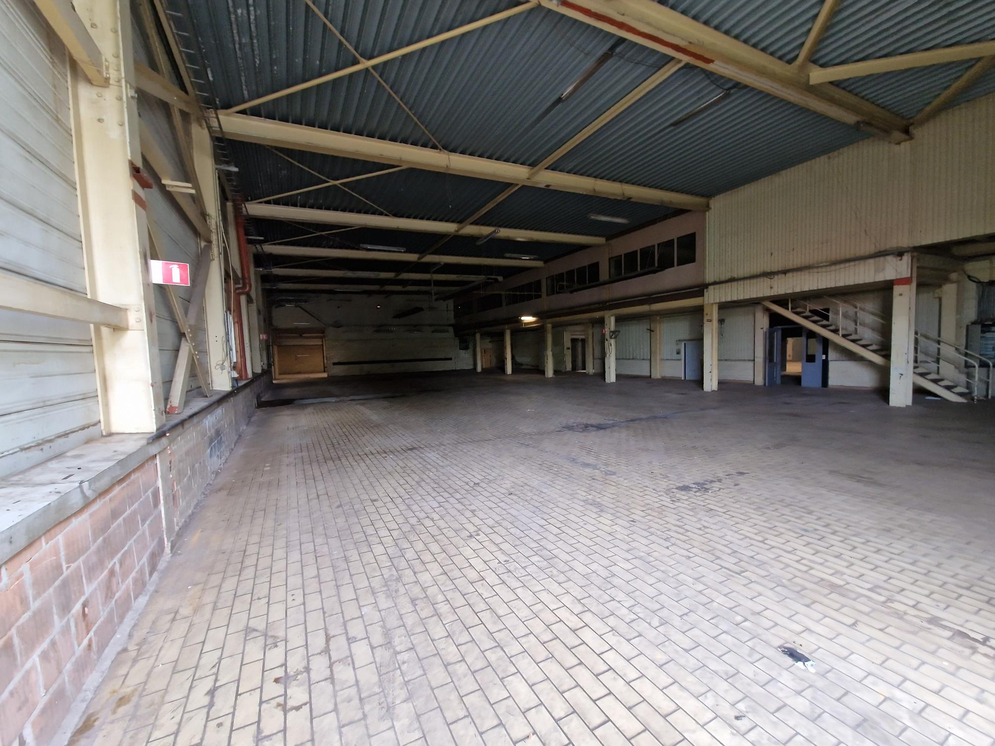 MAGAZIJN UNIT 2 1.400 m2 foto 16