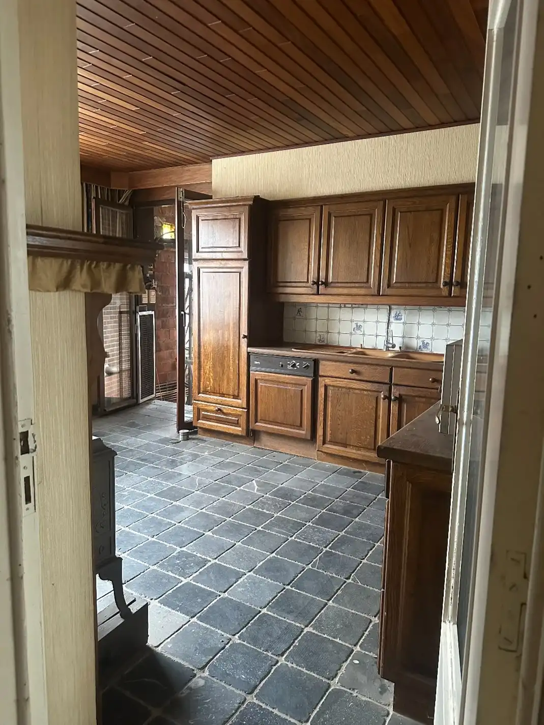 Commercieel uitstekend gelegen investeringspand bestaande uit bakkerij + duplex foto 13