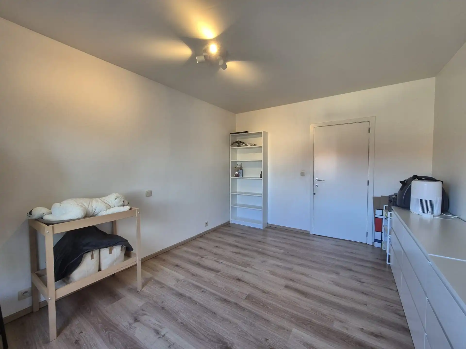 Residentieel en in afgesloten privé domein gelegen instapklaar ruim appartement. foto 21