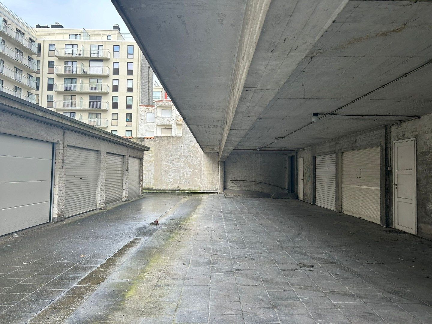 Garagebox vlakbij Zeedijk foto 6