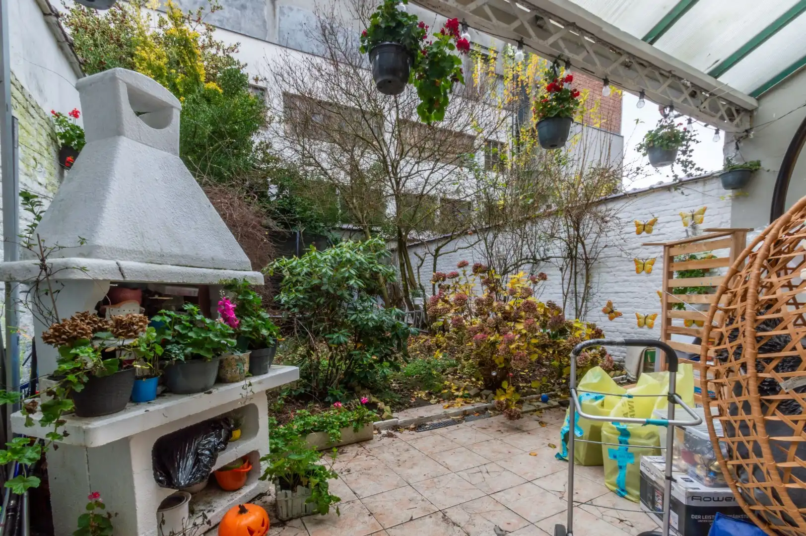 UITSTEKEND GELEGEN WONING (375M²)! foto 9