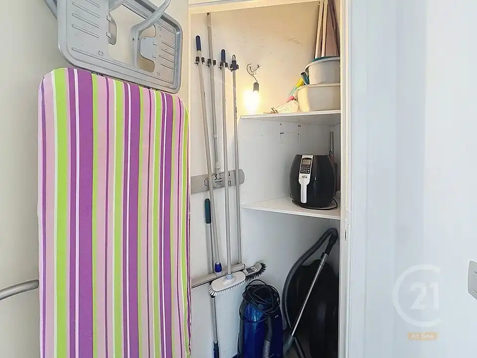 Prachtig 2-slaapkamerappartement inclusief parkeerplaats met uniek zicht op de mini-golf foto 14