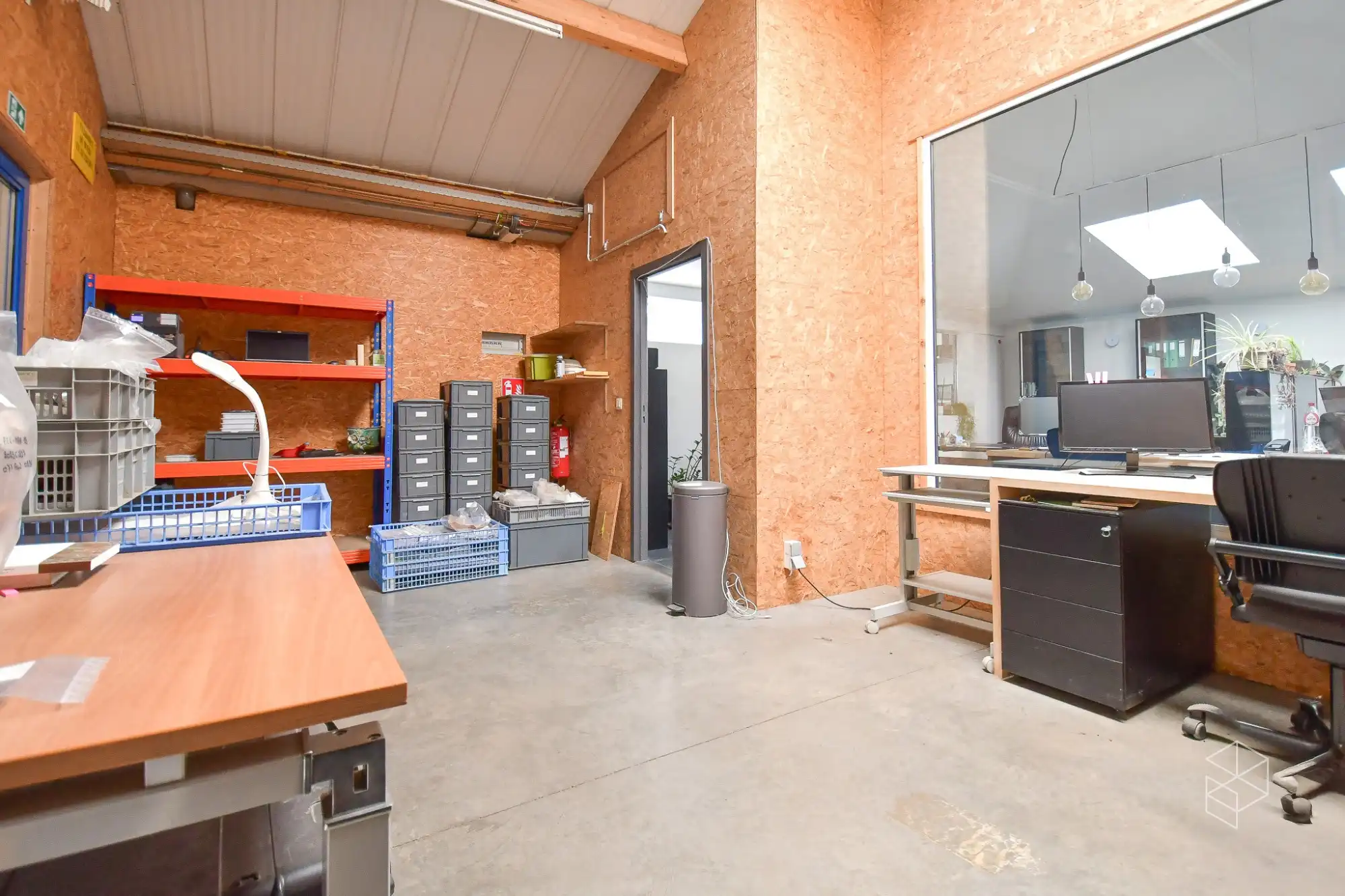 Ruime loods met kantoor ruimte (249m²) te Maldegem foto 9