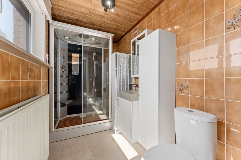 Rumbeke : Gezellige halfopen bebouwing met 4 slaapkamers opp 228 m² nabij sportsite Rumbeke foto 11