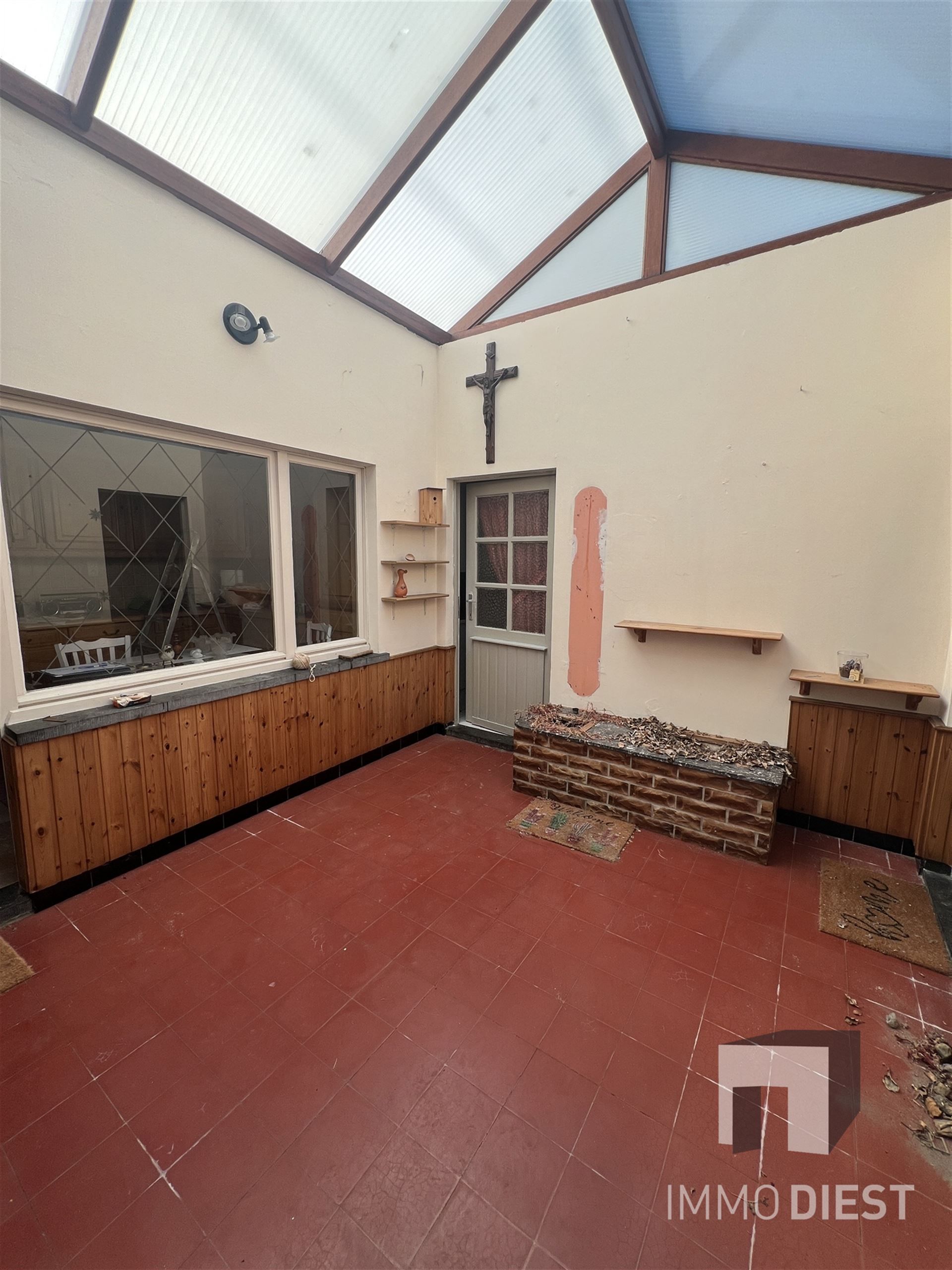 Woning te renoveren met mogelijkheden foto 6