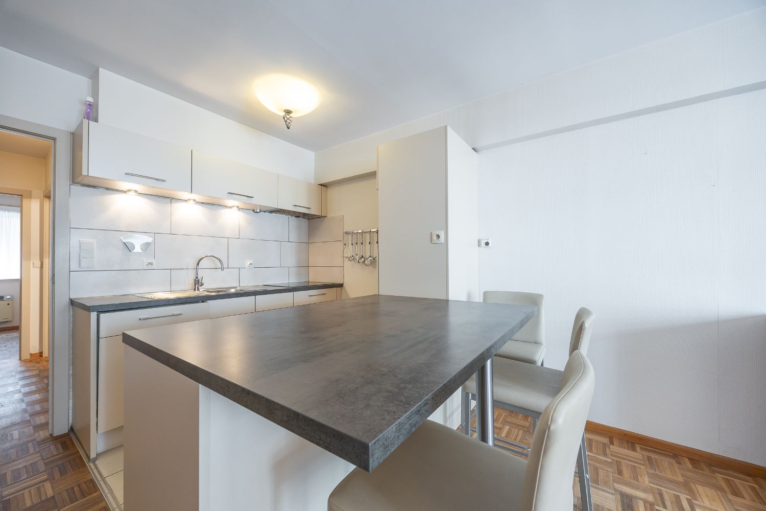 Zeer goed onderhouden appartement op toplocatie foto 6