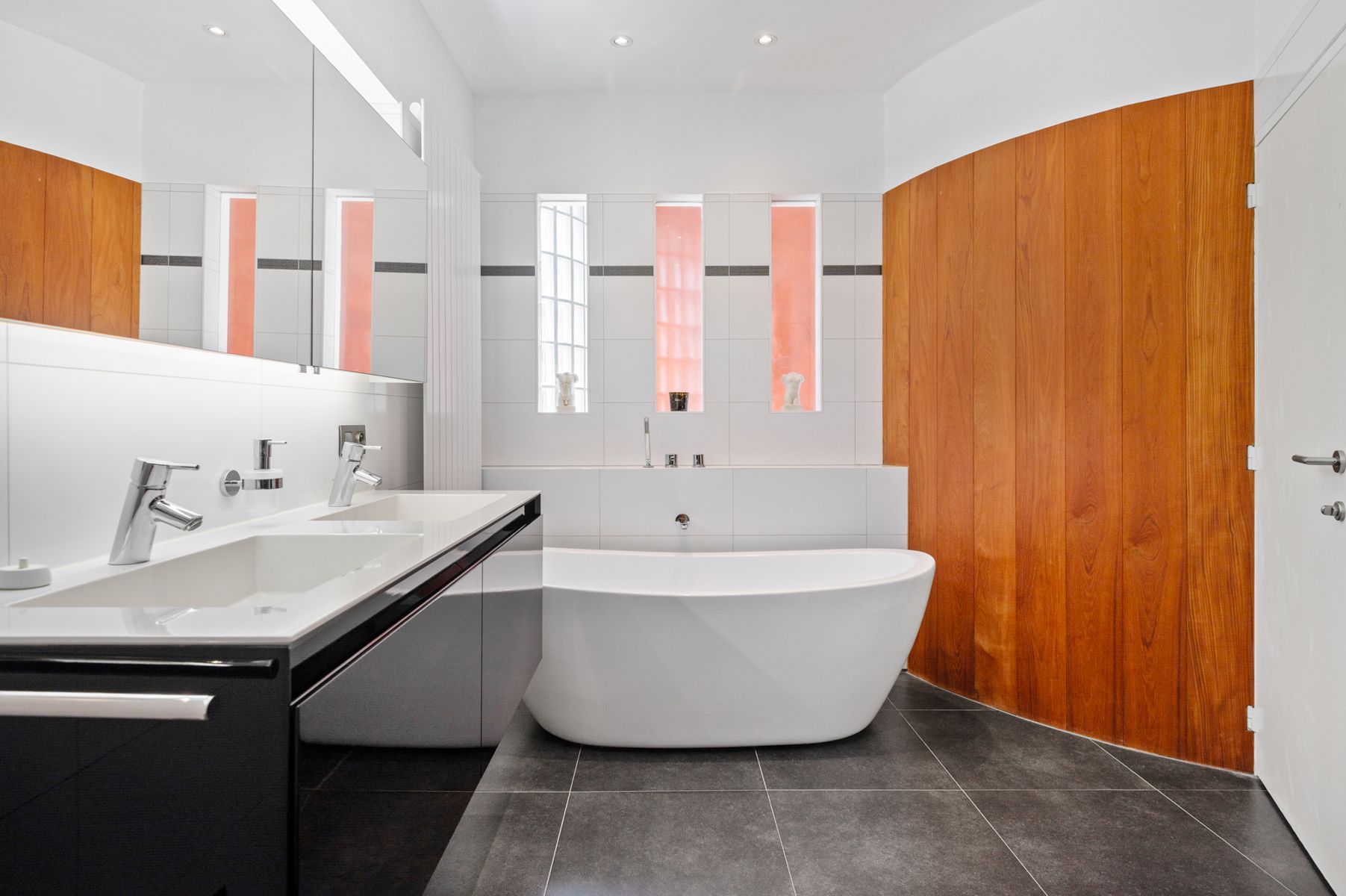 Moderne en energiezuinige villa op ca. 2.035 m². foto 18