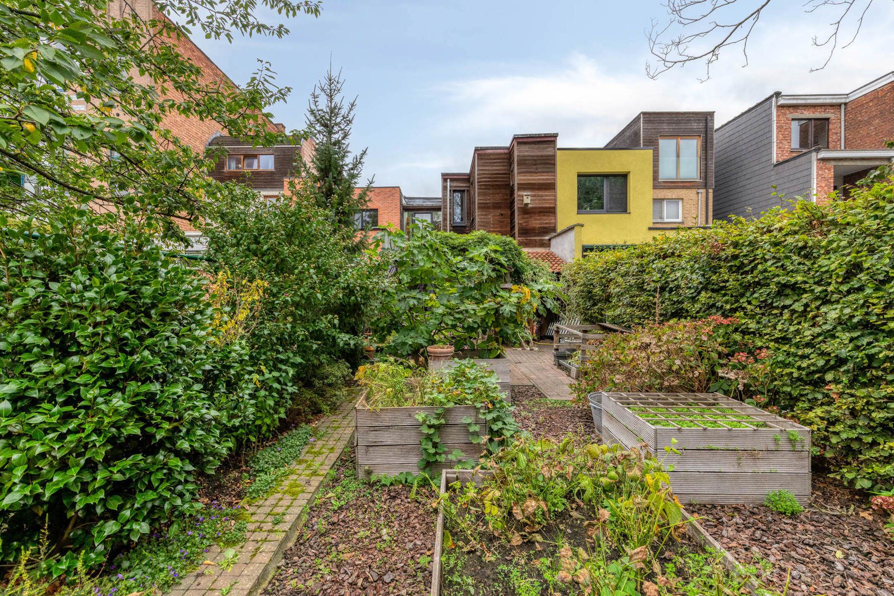 Karaktervolle woning met 3-4 slaapkamers en tuin. foto 20