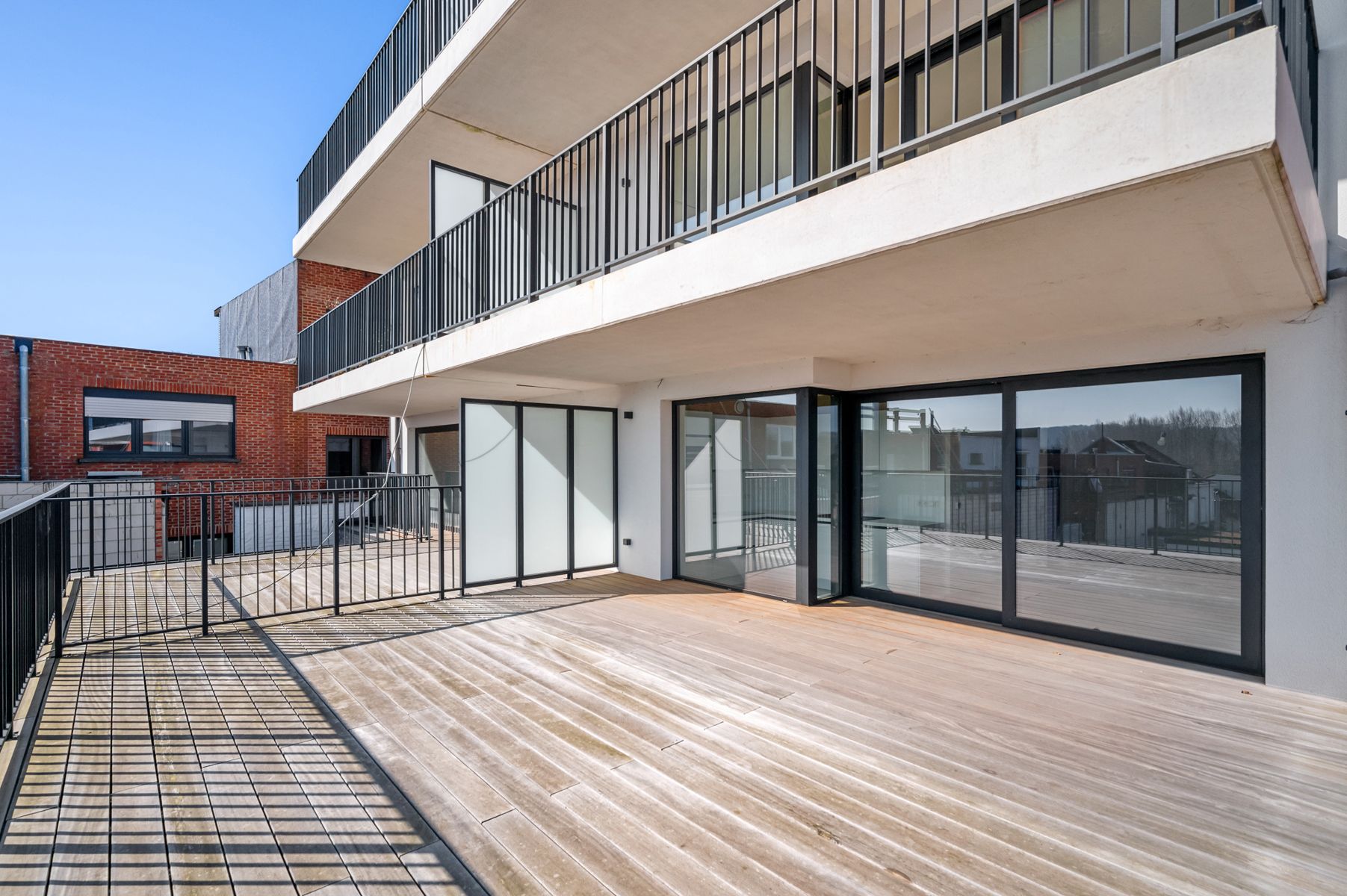Nieuwbouw appartement op de eerste verdieping foto 10