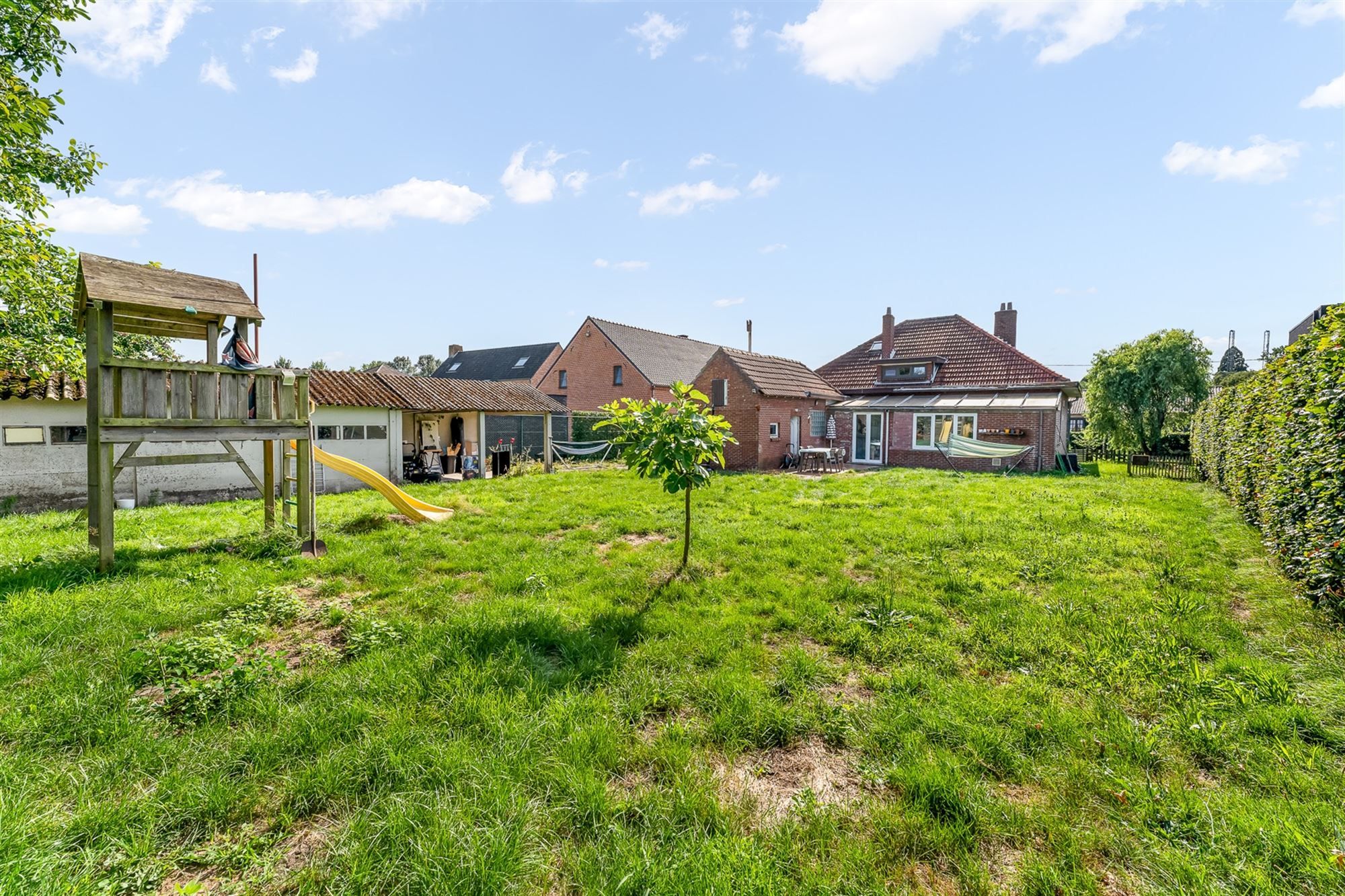 KNAP GERENOVEERDE WONING MET 3 SLAAPKAMERS UITERST RUSTIG GELEGEN OP EEN PERCEEL VAN 9A44CA TE KOERSEL foto 15