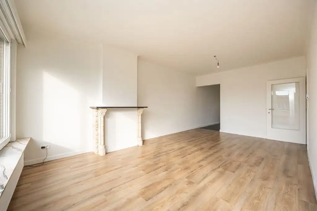 Gerenoveerd appartement met terras foto 2