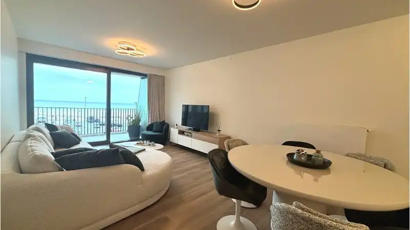 Luxe Appartement met frontaal zeezicht te koop in Oostende foto 2