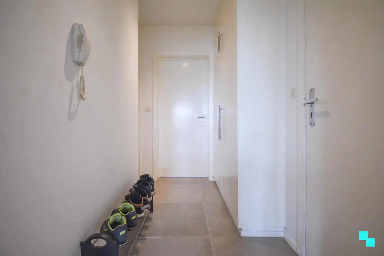 2-slaapkamer appartement in centrum stad Roeselare foto 12