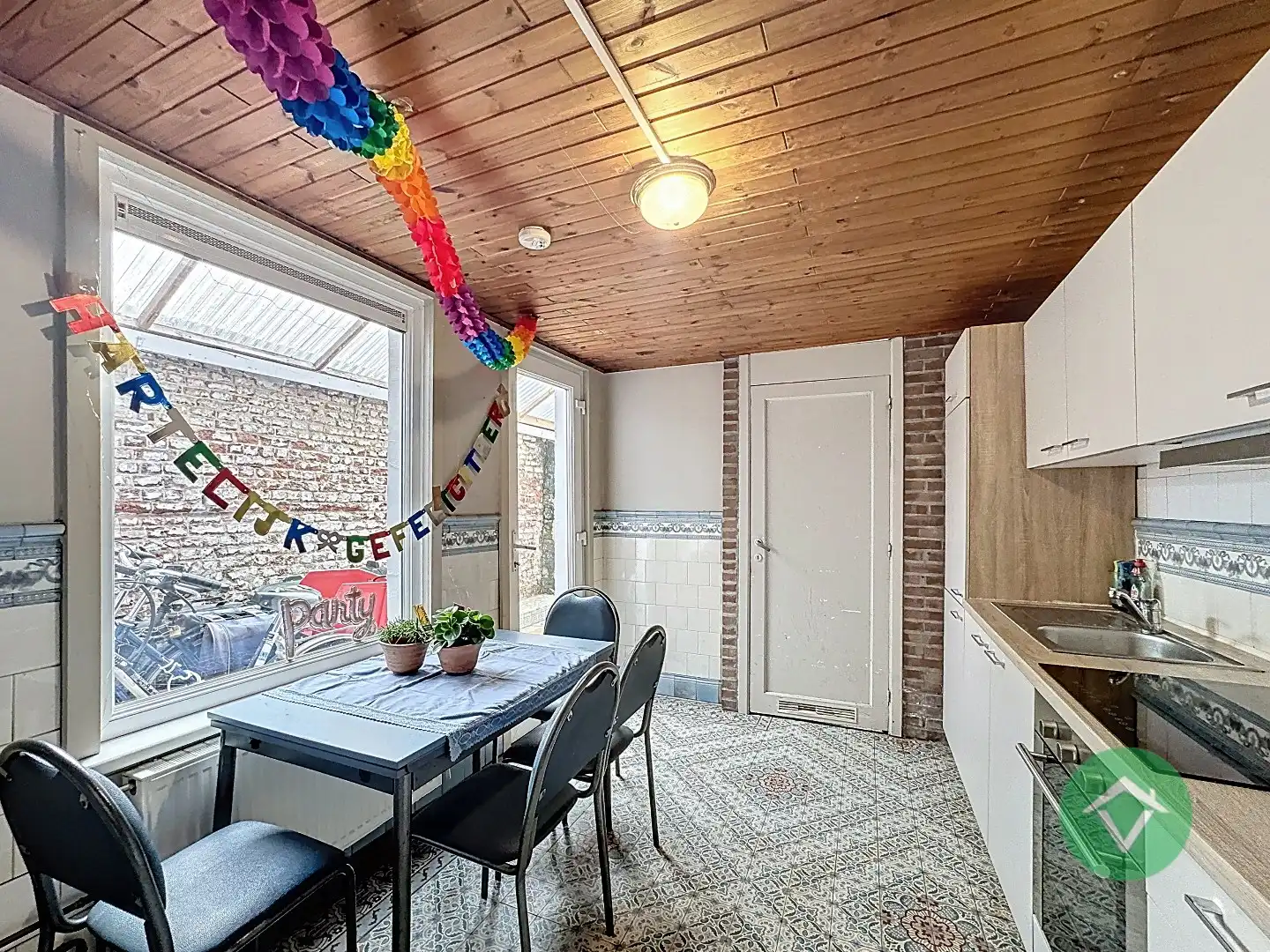 Karaktervolle en energiezuinige woning met 4 slaapkamers op topligging te Gent foto 5