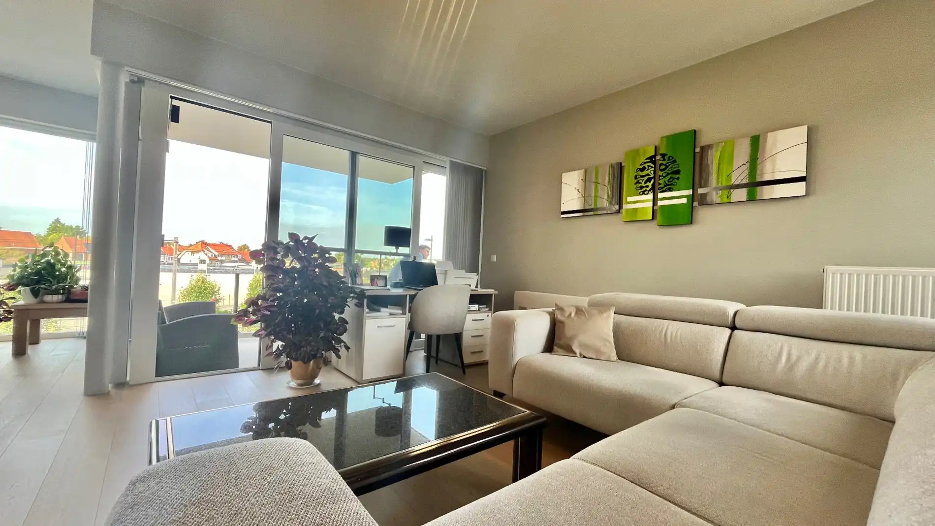 Luxe appartement van 108 m² met groot terras foto 6