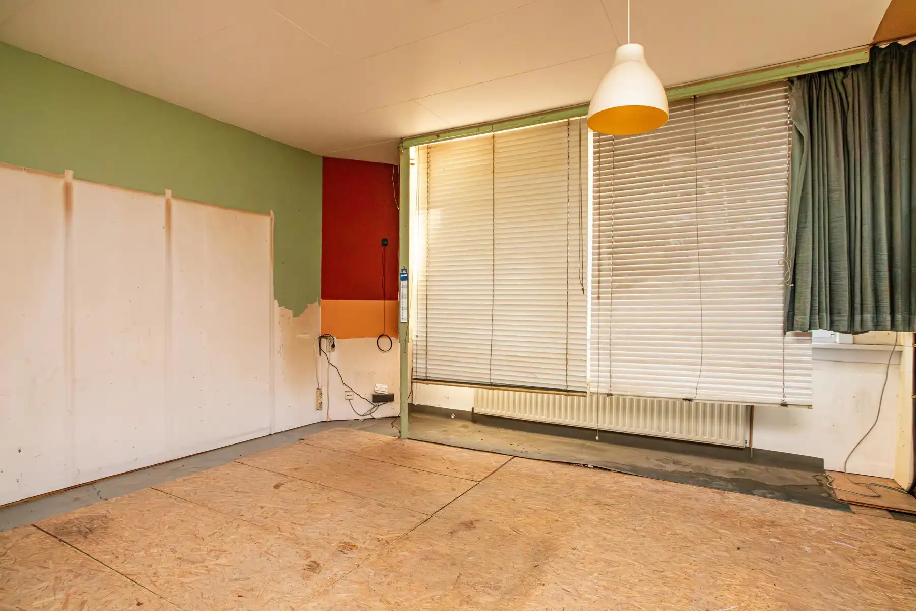 Renovatieproject op ruim perceel foto 16