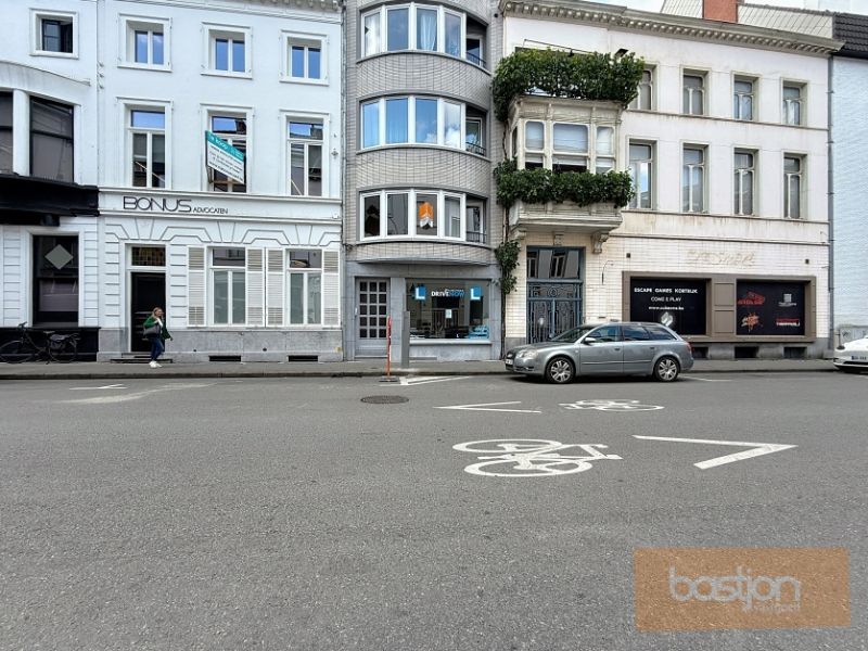 Volledig vernieuwd appartement in het centrum. foto 12
