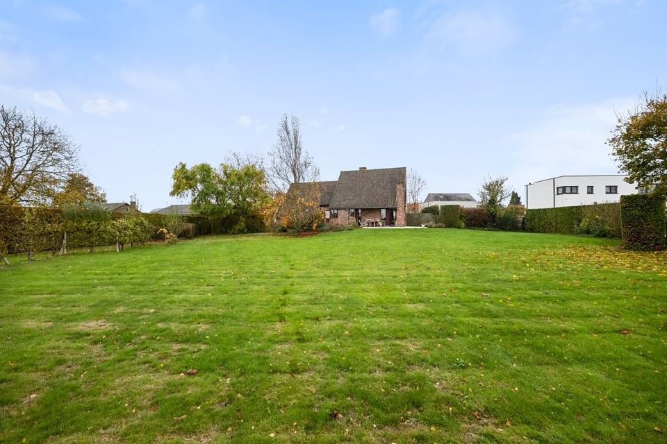 KARAKTERVOLLE WONING OP EEN PRACHTIG PERCEEL VAN 33A IN EEN OASE VAN RUST IN LINTER foto 6