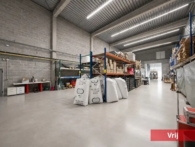 Sint-Niklaas - TE KOOP: Bedrijfsgebouw voor eigen gebruik of investering foto 4