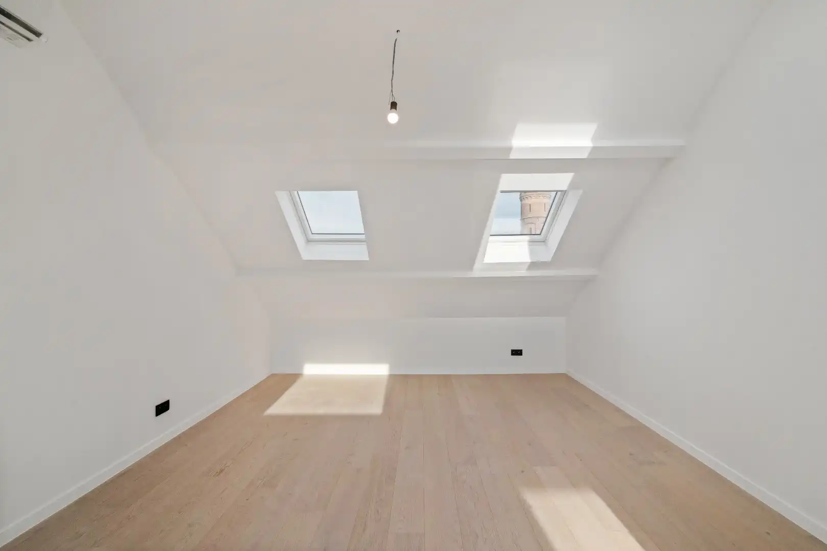 Opbrengsteigendom met 3 erkende appartementen foto 18