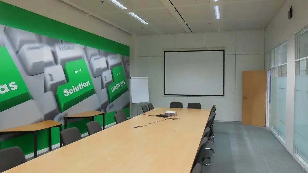 Kantoorruimte met dienstverlening in Lier foto 7