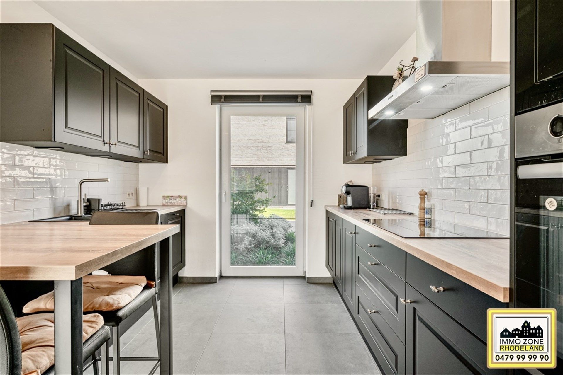 Uiterst luxueuze woning met 3 slpks en zwembad foto 13