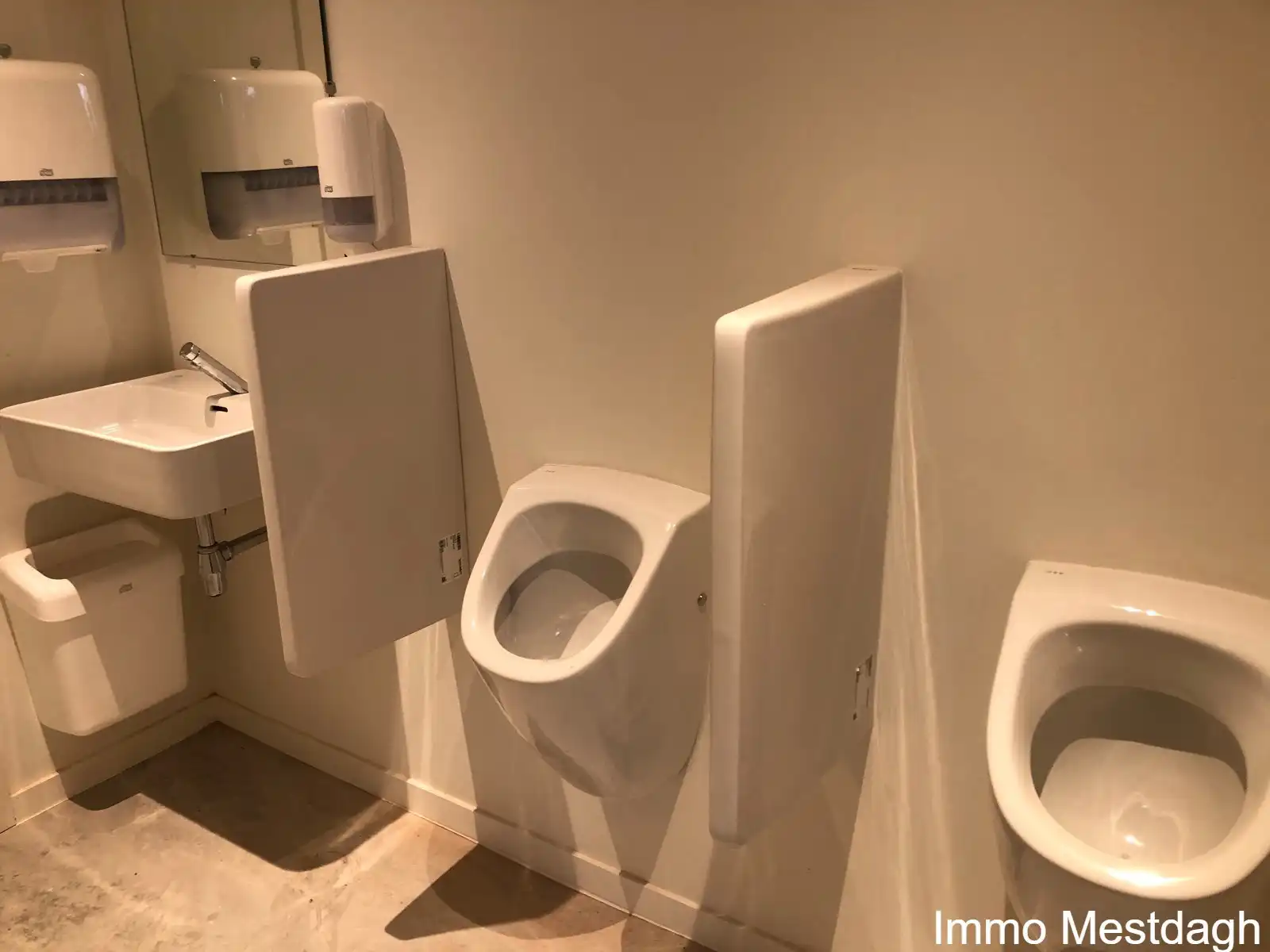 Volledig gerenoveerde horecazaak verbonden aan het Amandinamuseum.   foto 11