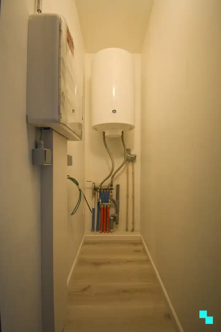 Instapklaar gelijkvloers appartement met garage te Roeselare foto 13