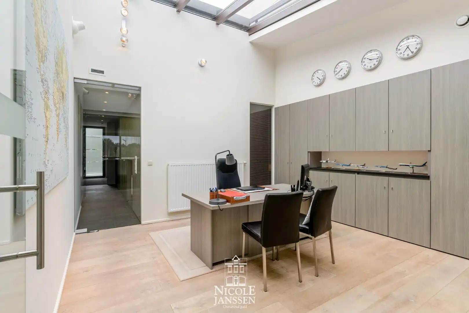 Prachtig luxeappartement met twee slaapkamers en ruim terras nabij centrum  foto 12