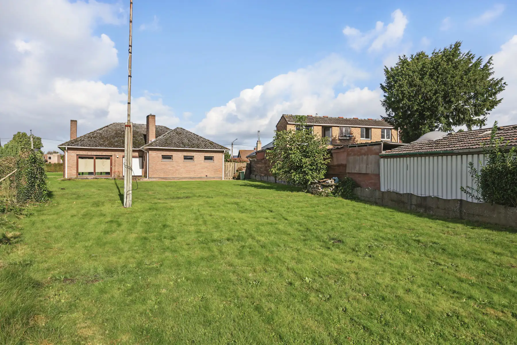 Te renoveren laagbouwwoning op een zonrijk perceel van ca 1.063m² op wandelafstand van het centrum van Rijkevorsel. foto 13