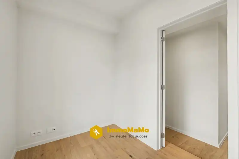RECENT GERENOVEERD 1 SLAAPKAMER APPARTEMENT TE KOOP IN ZELZATE foto 15