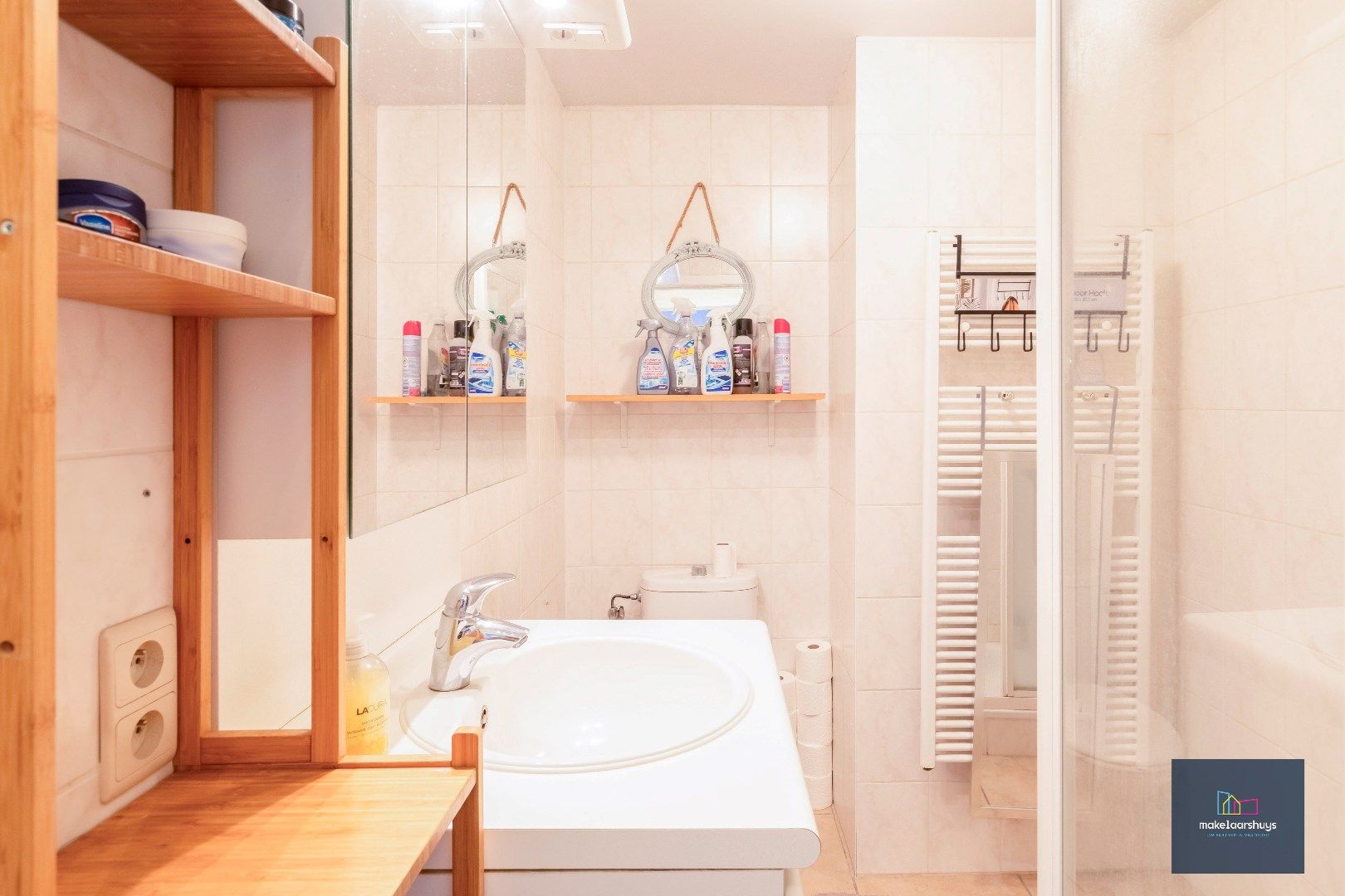  Zeer verzorgd 1-slaapkamerappartement met balkon en staanplaats foto 12