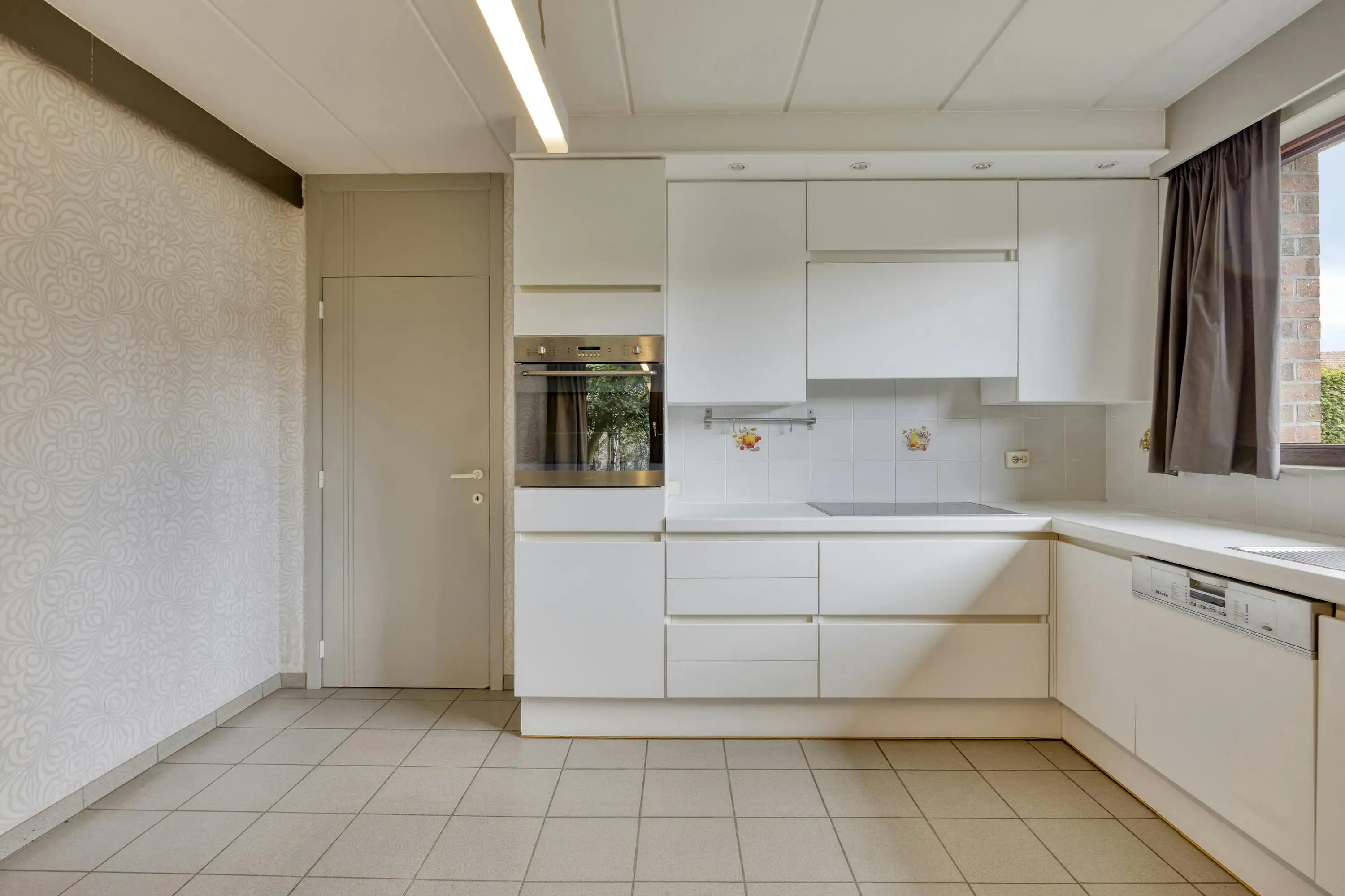 Ruime gezinswoning met groene tuin te koop in Wuustwezel! foto 12